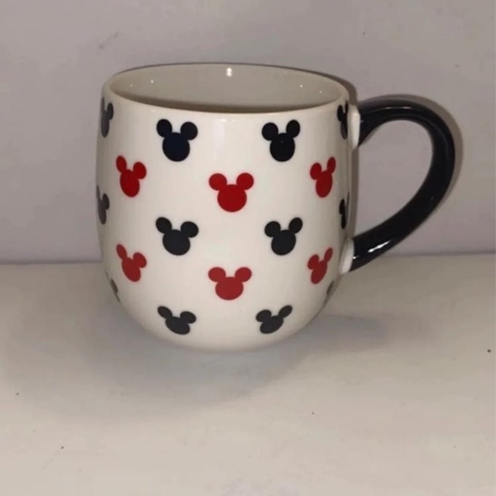 HOME MICKEY MOUSE RED & BLACK SILHOUETTES TARGET ROUND MUG DISNEY